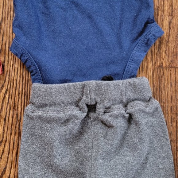 BOY NEWBORN & 0-3 TOPS & PANTS/SHORTS SETS OR SEPARATES 12pc LOT GREAT CONDITION - Picture 11 of 13